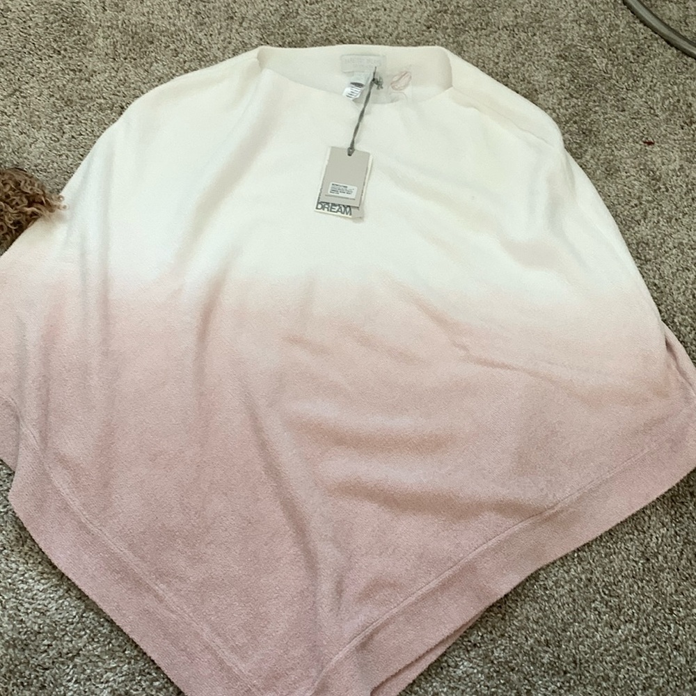 Barefoot Dreams Poncho Rose Mist 💖